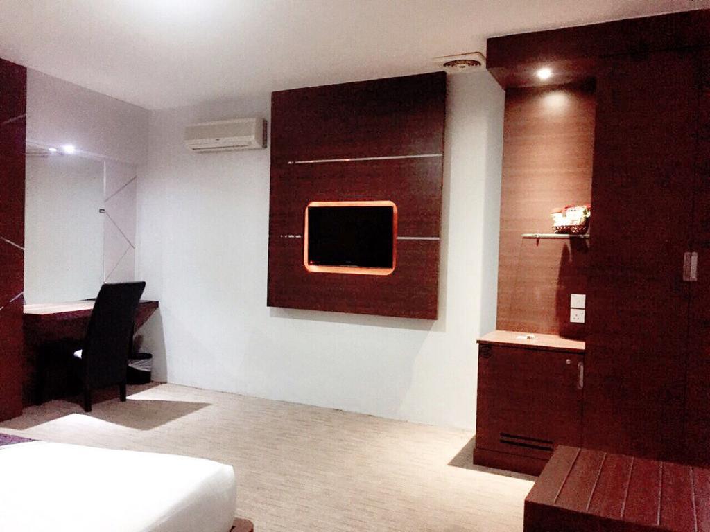 89 Hotel Batam Exterior foto